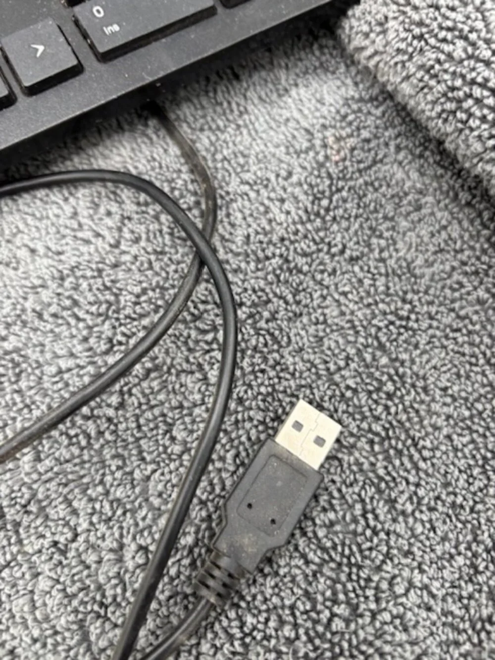 Victsing Wired Keyboard Model PC206A